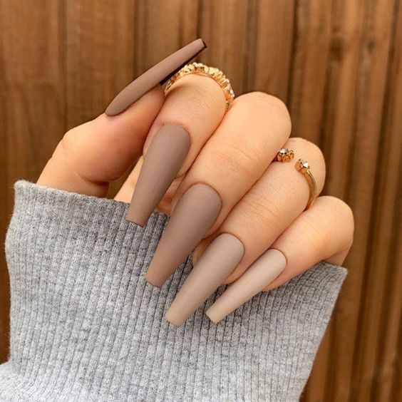 shion How to get the perfect light brown nails color